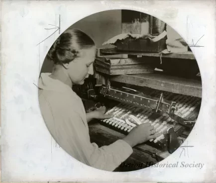 Print, Photographic - Applying the decoration