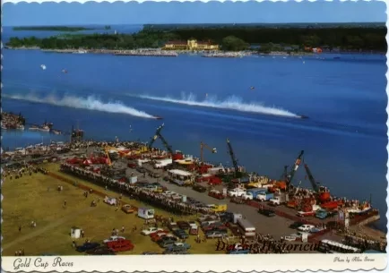 Postcard - Gold Cup Races