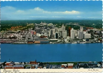 Postcard - Dynamic Skyline