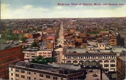 Postcard - Birds-eye View of Detroit, Mich., out Gratiot Ave.