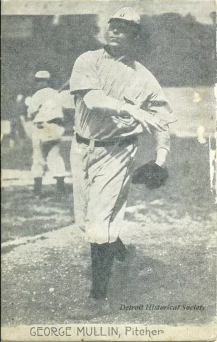 Postcard - George Mullin, Pitcher