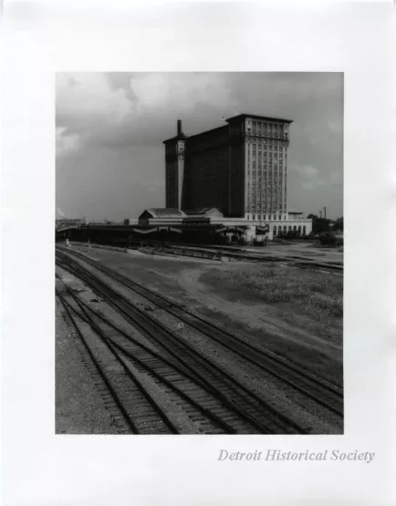 Print, Photographic - Michigan Central Train Depot, S.E. Exterior
