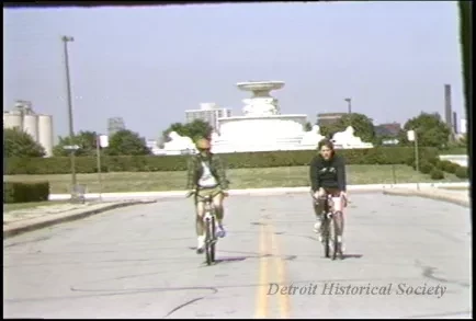 U-Matic - Tape #1, 5/29/85
Belle Isle B-Roll
0202