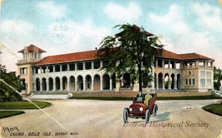 Postcard - Casino, Belle Isle, Detroit, Mich.