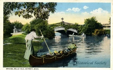Postcard - Bridge, Belle Isle, Detroit, Mich.