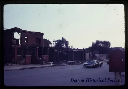 Transparency, Slide - Charlevoix