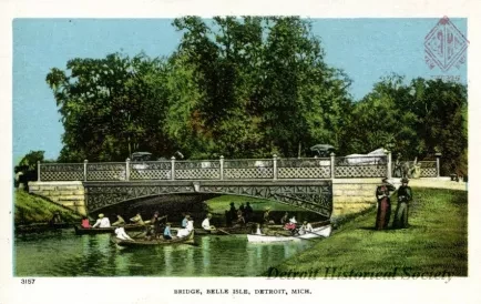Postcard - Bridge, Belle Isle, Detroit, Mich.