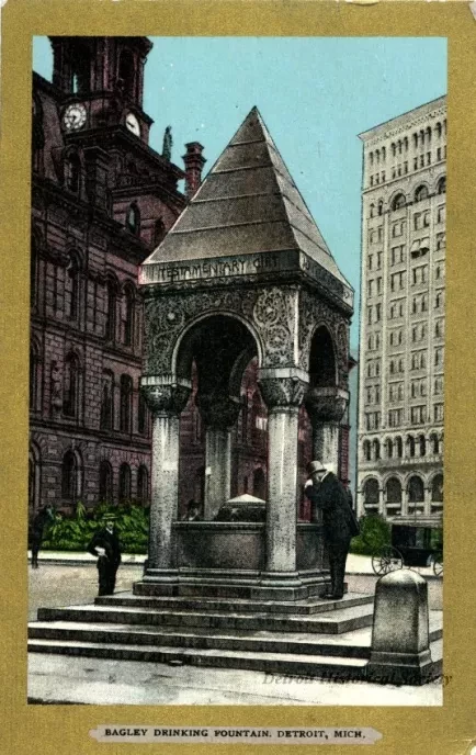 Postcard - Bagley Drinking Fountain, Detroit, Mich.
