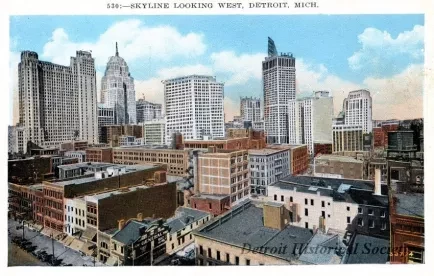 Postcard - 530: - Skyline Looking West, Detroit, Mich.
