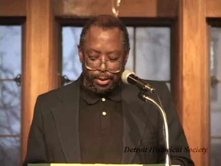 File, Digital Video - Reading
Authors Series
Edward P. Jones
4-8-05 (Master)