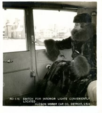 Stereograph - Switch For Interior Lights Conveniently Located, Hudson Motor Car Co, Detroit, USA