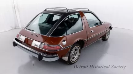 Automobile - 1975 American Motors 2-Door Pacer - Dhs_1982_068_001_arceye_user_02