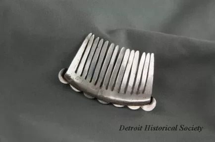 Comb