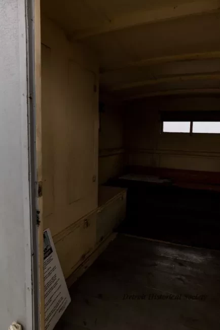 Trailer, Camping - 1929 Covered Wagon Trailer Co. camper - Dhs_1956_373_001_arceye_user_012