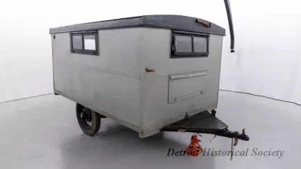 Trailer, Camping - 1929 Covered Wagon Trailer Co. camper - Dhs_1956_373_001_arceye_user_002