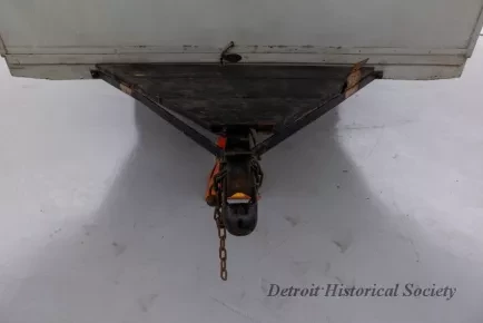 Trailer, Camping - 1929 Covered Wagon Trailer Co. camper - Dhs_1956_373_001_arceye_user_004