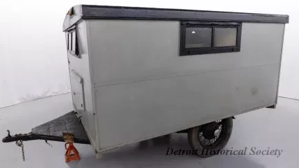 Trailer, Camping - 1929 Covered Wagon Trailer Co. camper - Dhs_1956_373_001_arceye_user_006