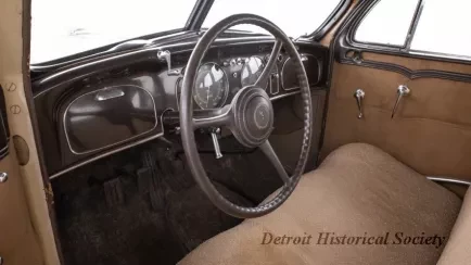 Automobile - 1934 Chrysler Airflow 4-Door Sedan