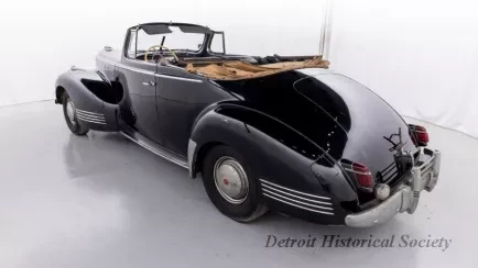 Automobile - 1942 Packard Custom 8 Convertible