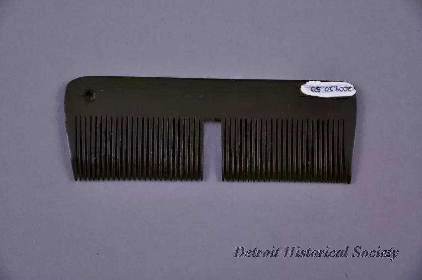 Comb
