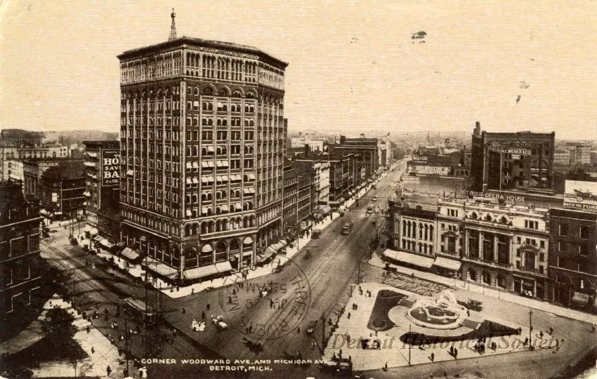 Postcard - Corner of Woodward Ave. And Michigan Ave., Detroit. Mich.