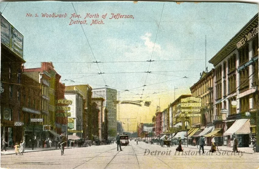 Postcard - Woodward Ave. North of Jefferson, Detroit, Mich.