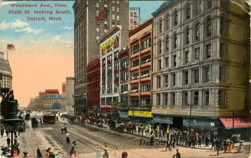 Postcard - Woodward Ave., from State St. looking South, Detroit, Mich.