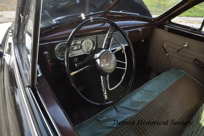 Automobile - 1950 Packard Deluxe Model 8 4-Door Sedan
