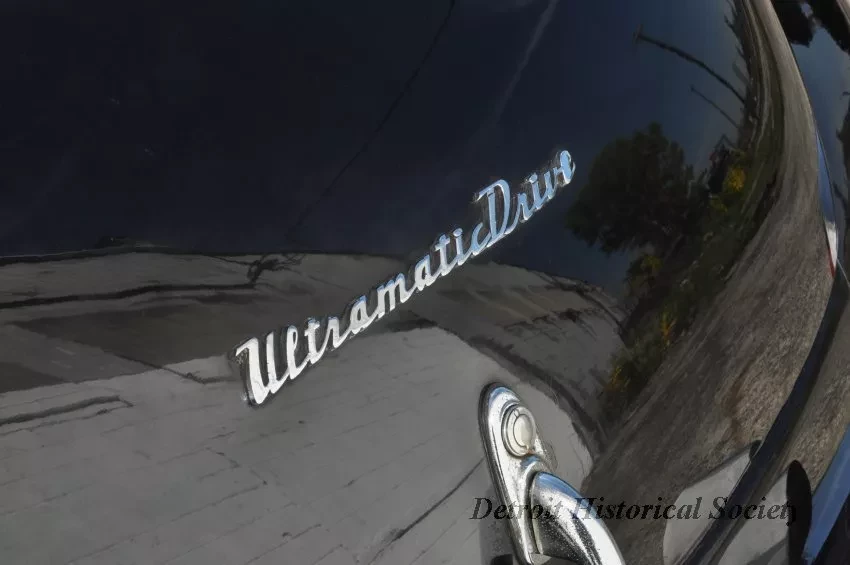 Automobile - 1950 Packard Deluxe Model 8 4-Door Sedan