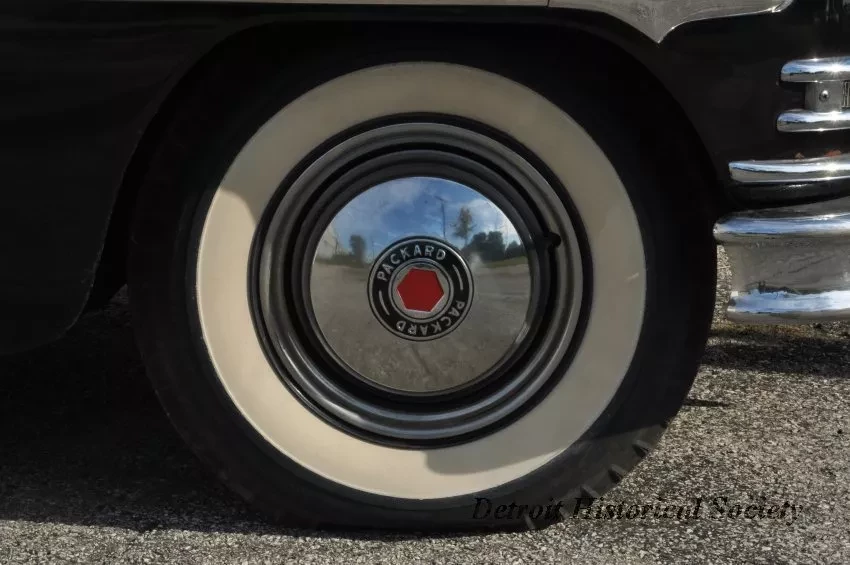 Automobile - 1950 Packard Deluxe Model 8 4-Door Sedan