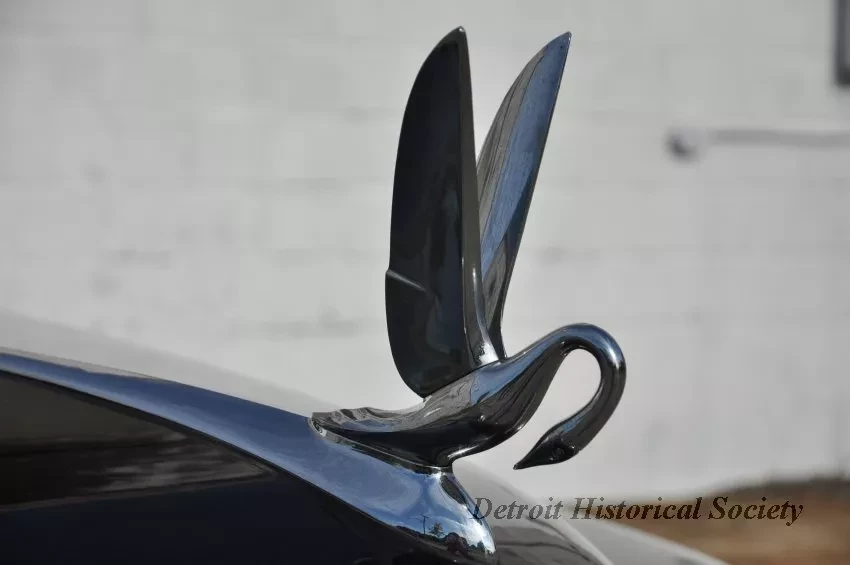 Automobile - 1950 Packard Deluxe Model 8 4-Door Sedan