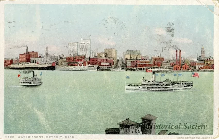 Postcard - Water Front, Detroit, Mich.