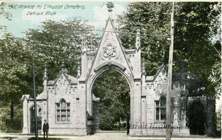 Postcard - Entrance to Elmwood Cemetery, Detroit, Mich. - Elmwood Cemetery