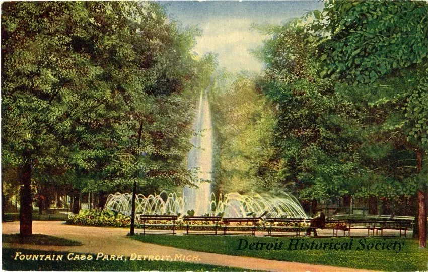 Postcard - Fountain Cass Park, Detroit, Mich.