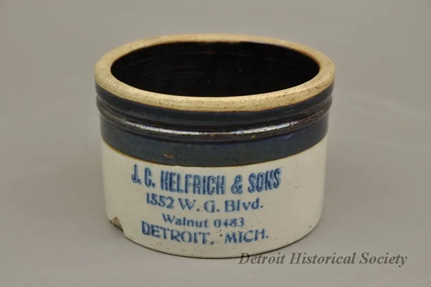 Crock, Clay - Front View