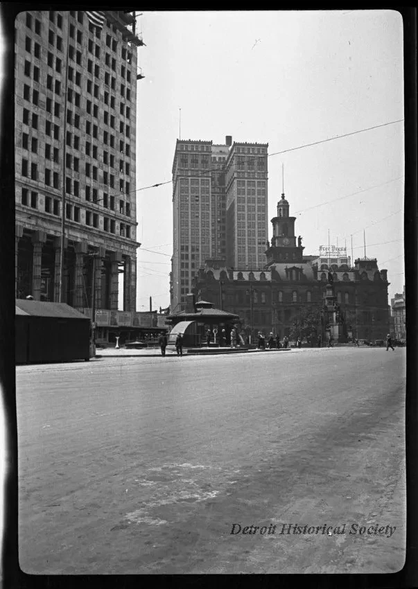 Negative, Film - Cadillac Square