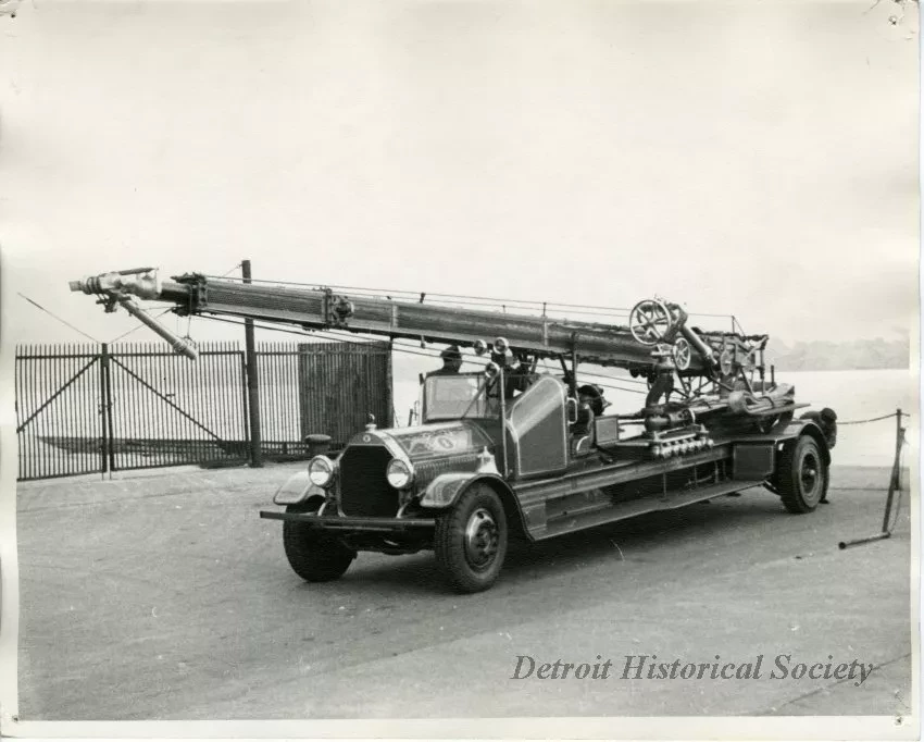 Print, Photographic - Detroit Fire Department Water Tower No. 1