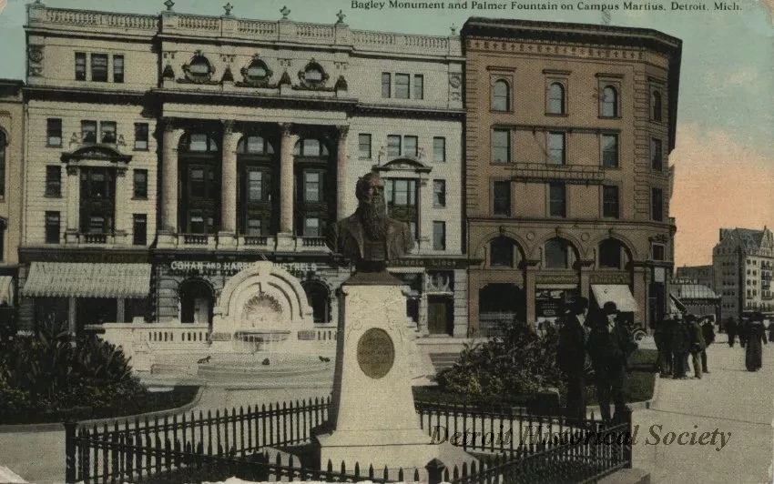 Postcard - Bagley Monument and Palmer Fountain on Campus Martius. Detroit, Mich