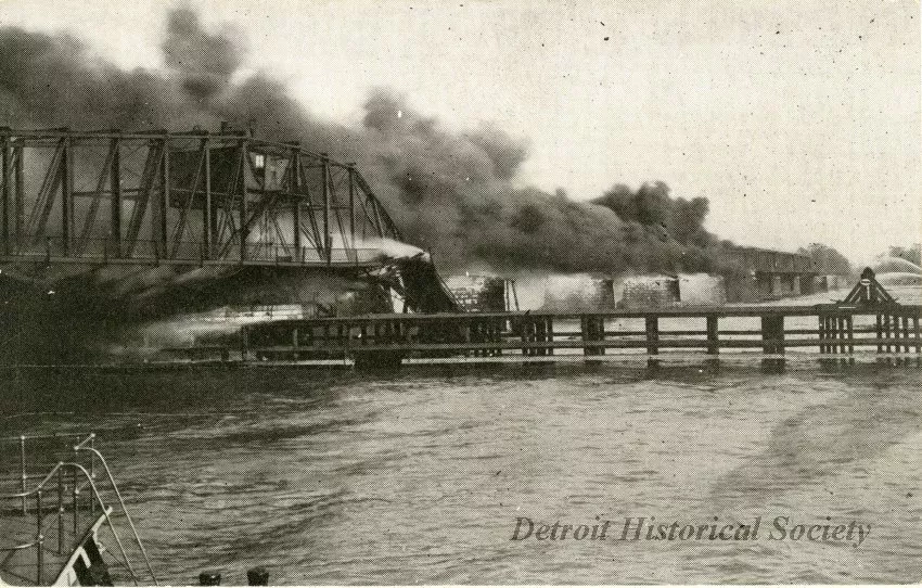 Postcard - Belle Isle Bridge Fire, April 27, 1915