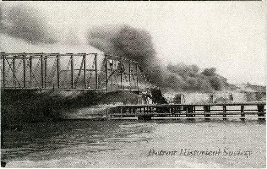 Postcard - Belle Isle Bridge Fire, April 27, 1915