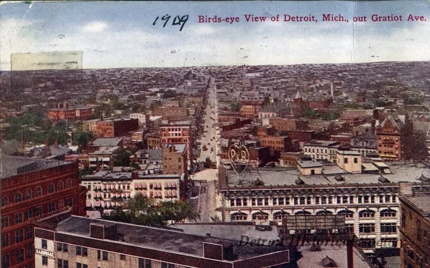Postcard - Birds-eye View of Detroit, Mich., out Gratiot Ave.