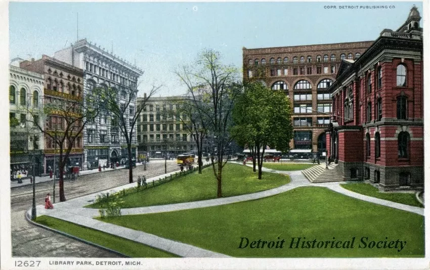 Postcard - Library Park, Detroit, Mich.