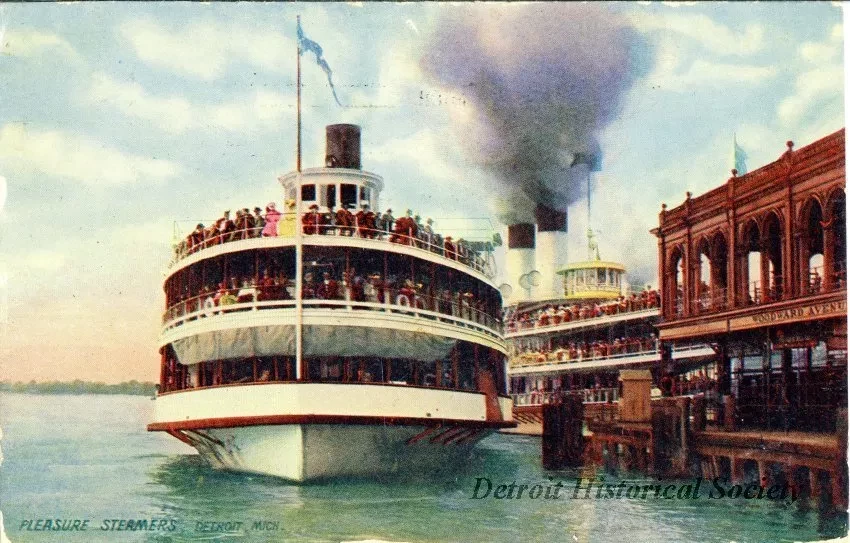Postcard - Pleasure Steamers, Detroit, Mich