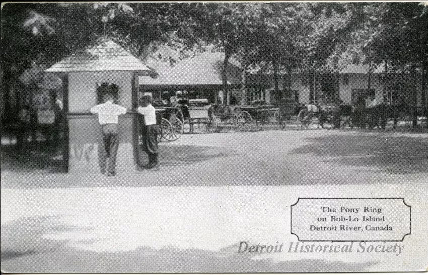 Postcard - The Pony Ring on Bob-Lo Island, Detroit River, Canada.