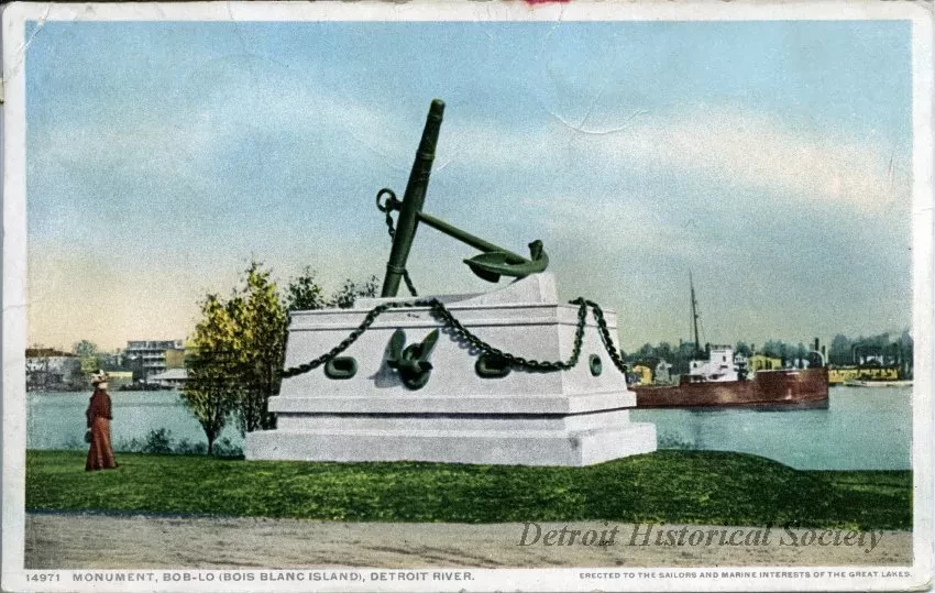 Postcard - Monument, Bob-Lo (Bois Blanc Island), Detroit River.  Erected to the sailors and marine interests of the Great Lakes.