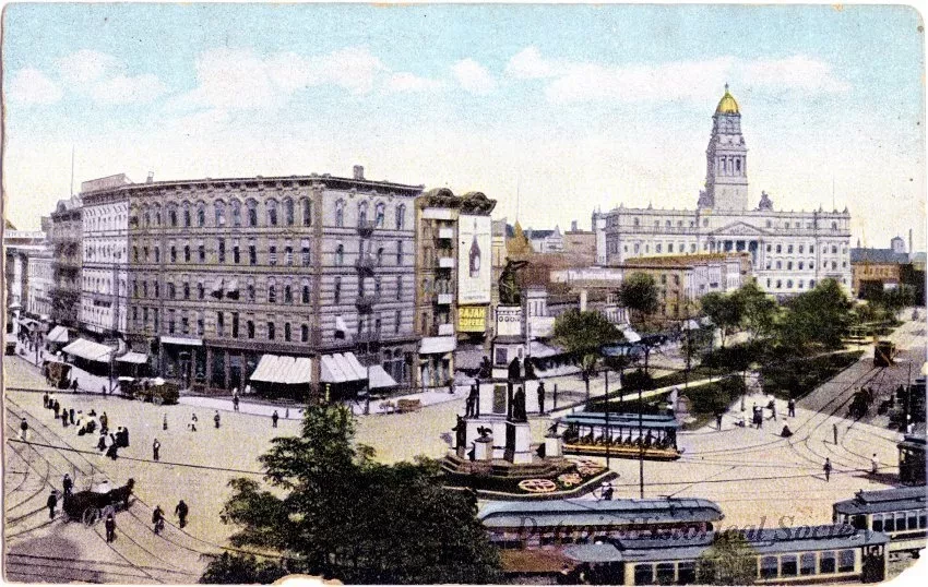 Postcard - Cadillac Square - Cadillac Square