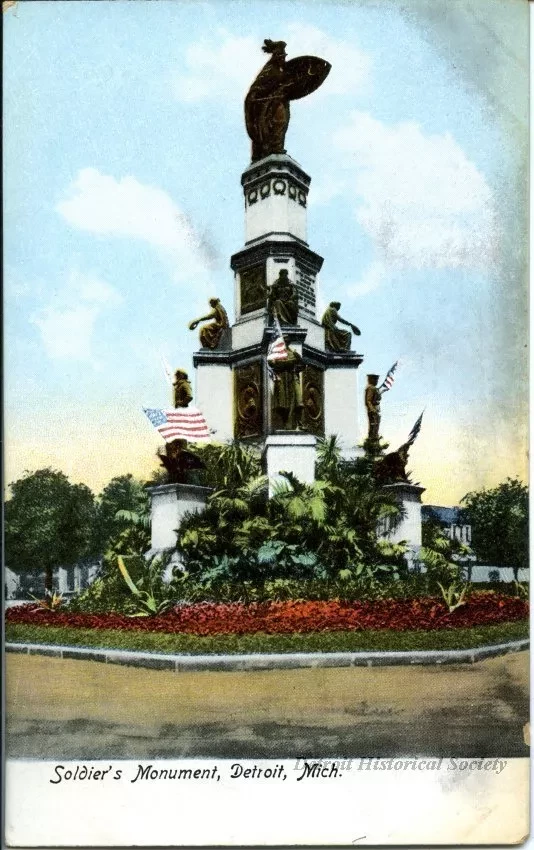 Postcard - Soldier's Monument, Detroit, Mich.