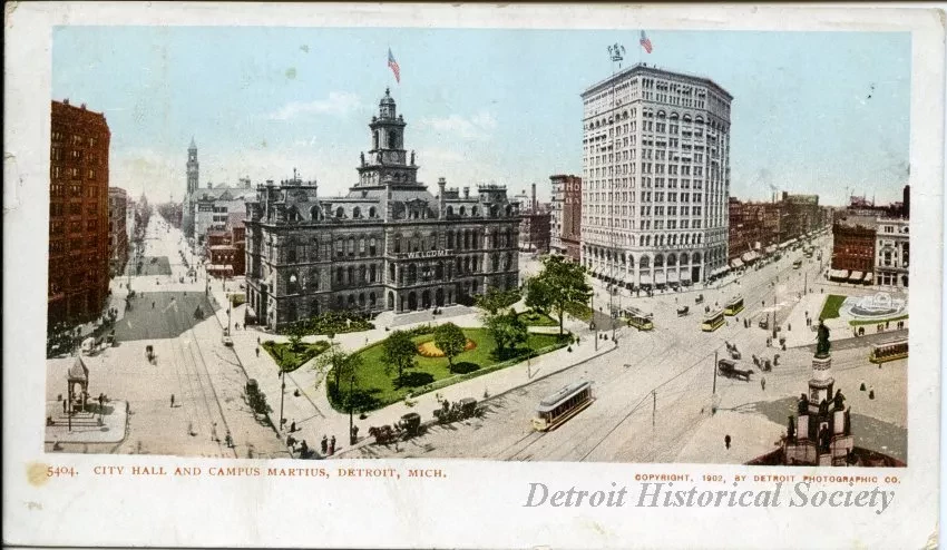 Postcard - City Hall and Campus Martius, Detroit, Mich.