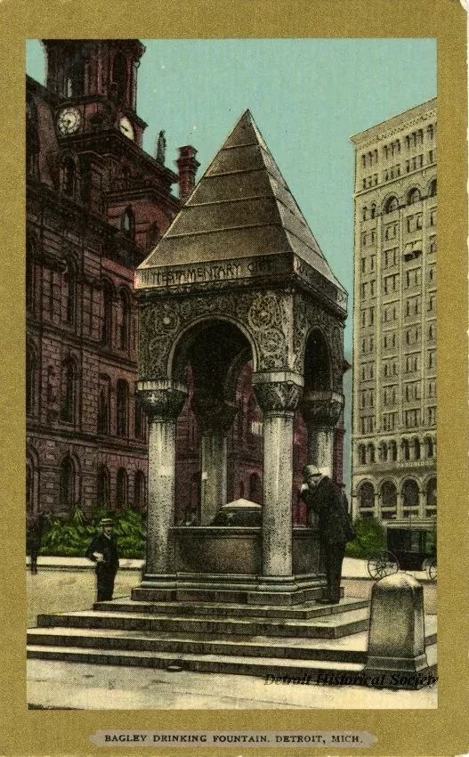 Postcard - Bagley Drinking Fountain, Detroit, Mich.
