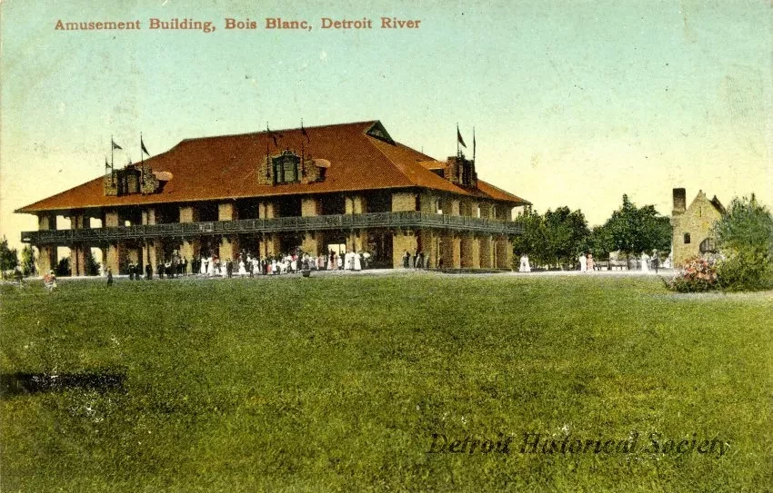Postcard - Amusement Building, Bois Blanc, Detroit River